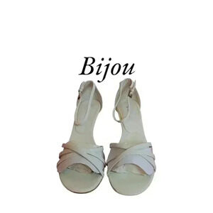 Bijou Shoes 10M NWOT